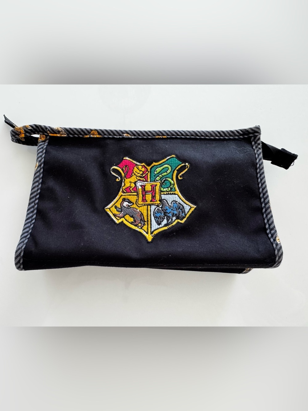 Vera Bradley x Harry Potter Hogwarts Crest Cosmetic Bag Cotton Home to Hogwarts